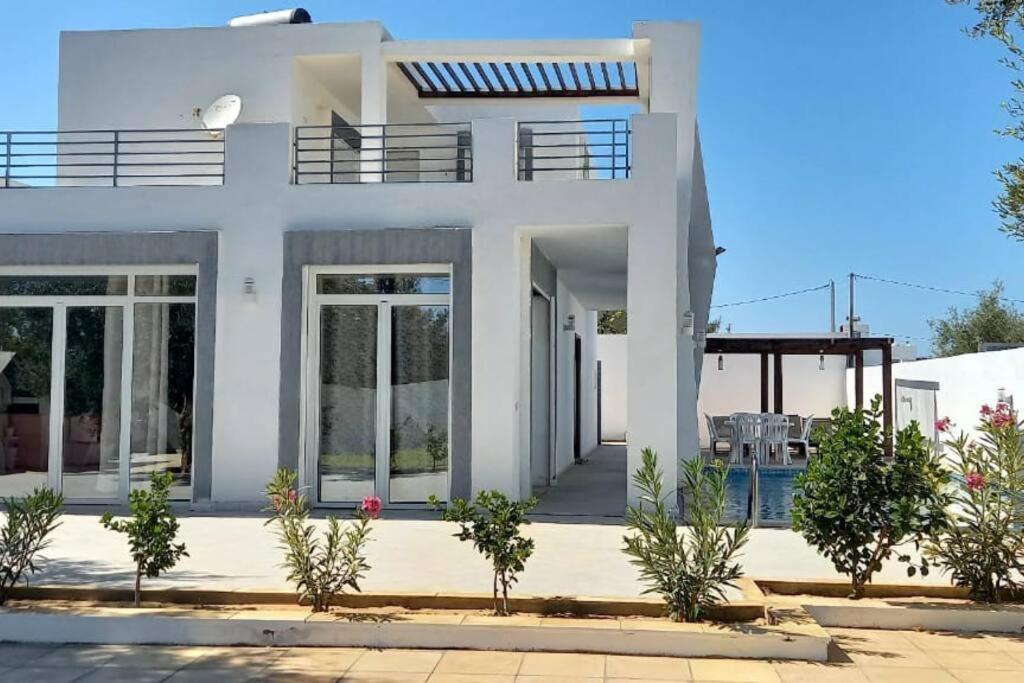 Magnifique Villa Avec Piscine Sur L'Ile De Djerba Pour Vacances Arkou 外观 照片